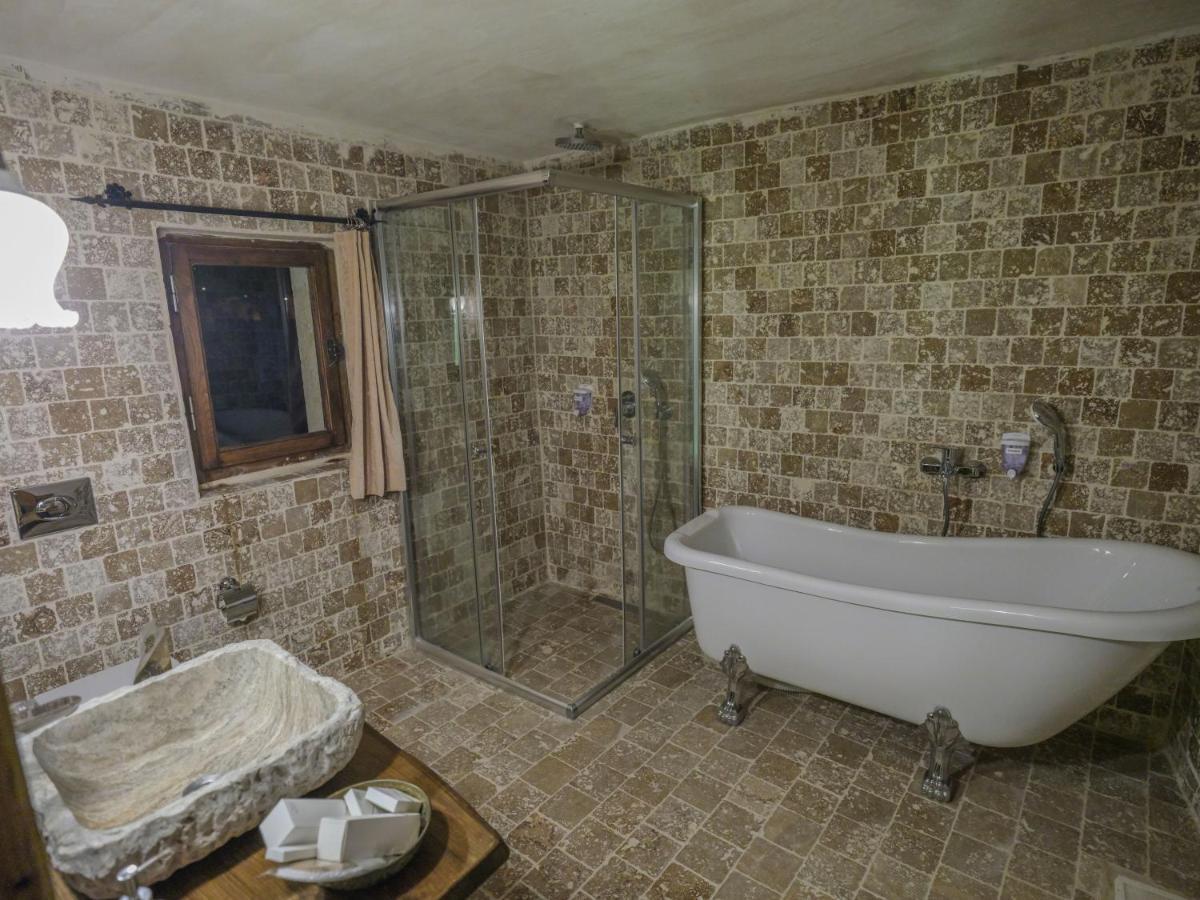 Kalsedon Cave Suites نفسهير المظهر الخارجي الصورة